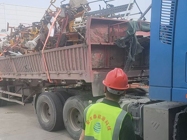 �U�F����?q��ng)?b��o)�r(ji��)